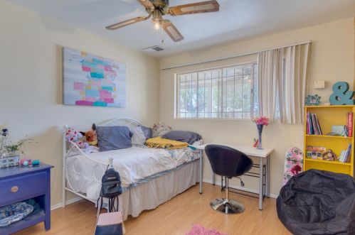 5743 38 Dr, Phoenix AZ 85053-2811 exterior