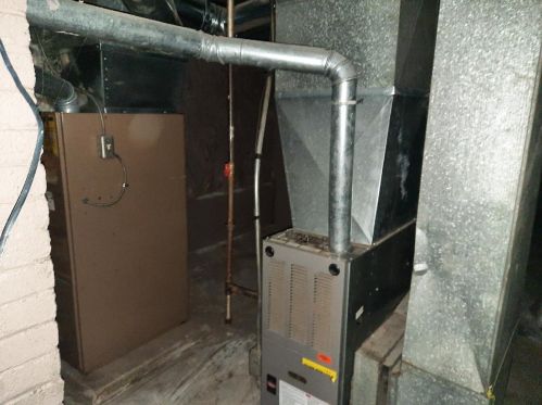 3337 6th St, Milwaukee WI 53215-5101 exterior