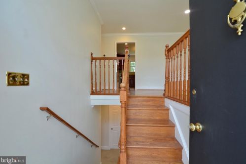 6509 Divine St, Mc Lean VA  22101-4620 exterior