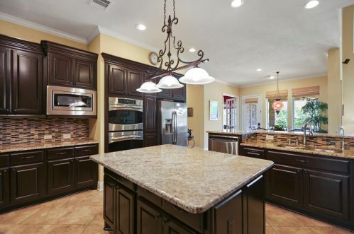 6215 Flewellen Falls Ln, Fulshear TX 77441-1116 exterior