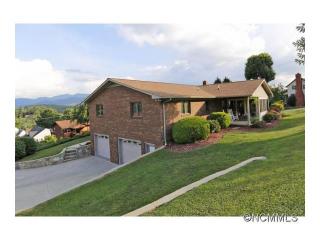 15 Allen St, Canton, NC 28716-3801