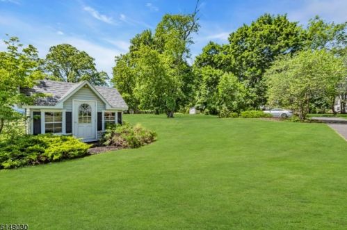 234 Old York Rd, Bridgewater NJ 08807-2686 exterior