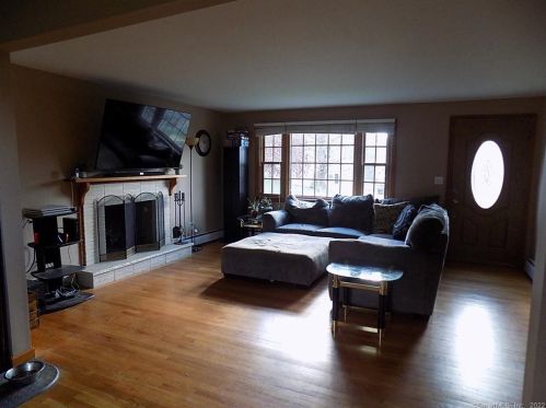 264 Meadowview Dr, Torrington CT 06790-3440 exterior