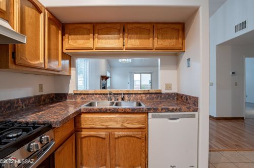 5749 Linden St, Tucson AZ 85719-3549 exterior