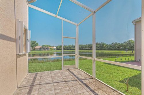 312 Treeline Trce, Fort Pierce FL 34986-2652 exterior