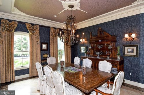 11300 Glen Rd, Rockville MD 20854-1849 exterior