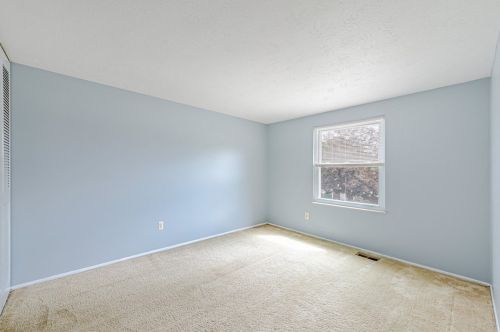 147 Cranbrooke Dr, Moon Twp PA  15108-9118 exterior