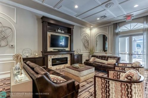 7948 Lando Ave, Boynton Beach FL 33437-6359 exterior