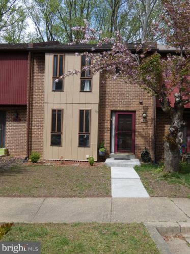 7836 Briardale Ter, Rockville, MD 20855-2074