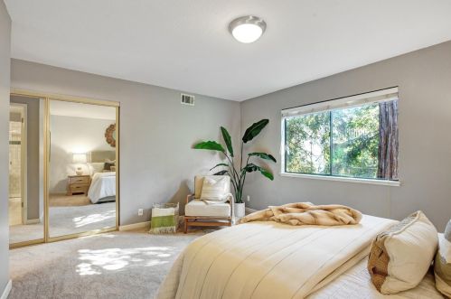 879 Camelback Pl, Concord CA 94523-1225 exterior