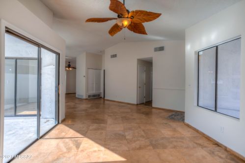 5125 Condor Dr, Tucson AZ 85742-9405 exterior