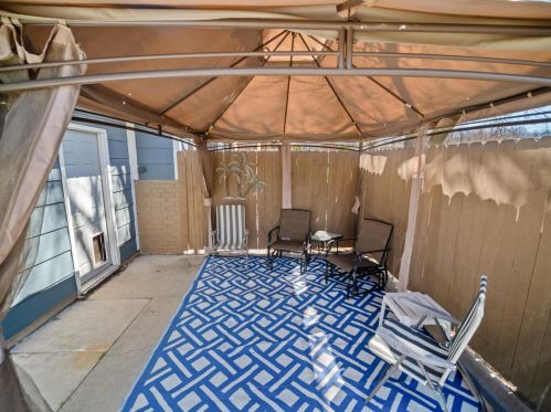 4401 Just Ct, Manitowoc WI 54220-1512 exterior