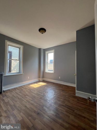 1527 28 St, Philadelphia PA 19121-3618 exterior