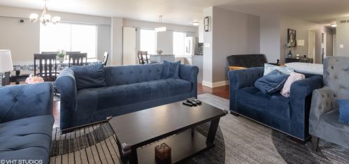 6833 Kedzie Ave, Chicago IL 60645-2897 exterior