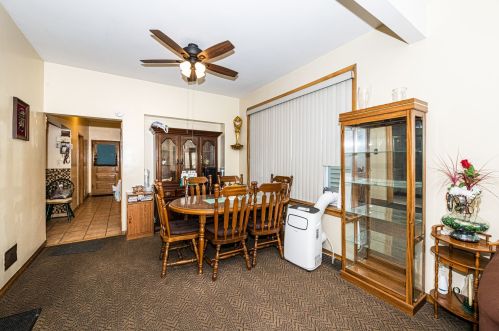 5748 Grand Ave, Chicago IL 60707-1909 exterior