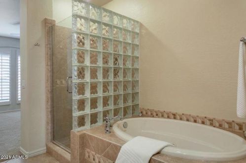 5125 34th Pl, Phoenix AZ  85018-1546 exterior