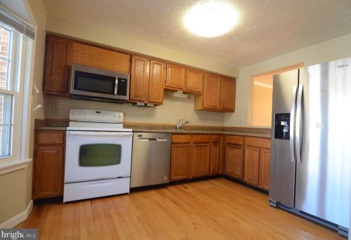 7810 Havenside Ter, Rockville MD  20855-2261 exterior