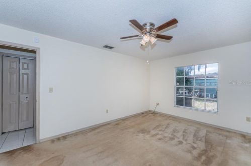 6820 Thatcher Ave, Tampa FL 33614-3823 exterior