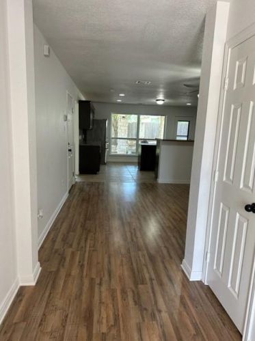 11708 Bittern Holw, Austin TX  78758-3501 exterior