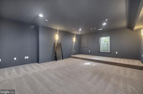 1864 Kirby Rd, Mc Lean VA 22101-5326 exterior