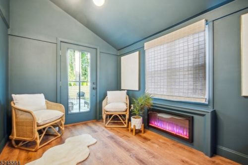 4 Northview Ter, Maplewood NJ  07040-3606 exterior