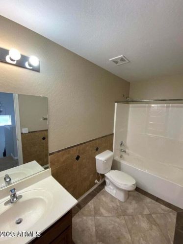 4811 111th Ln, Phoenix AZ  85037-8339 exterior