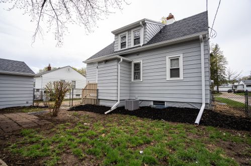 5946 40th St, Milwaukee WI  53209-3923 exterior