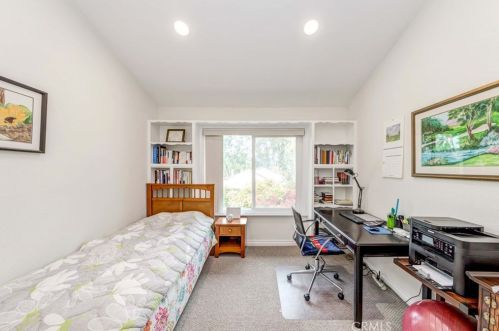 803 Creekside Dr, Fullerton CA 92833-2176 exterior