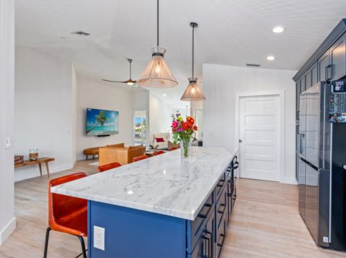 132 Jamaica Dr, Naples FL exterior