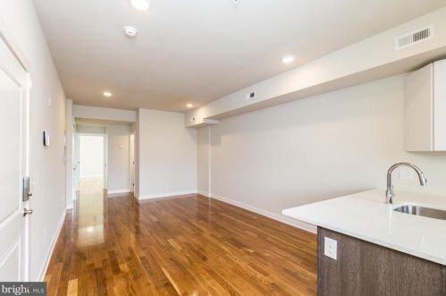 1647 Germantown Ave, Philadelphia PA 19140-4224 exterior