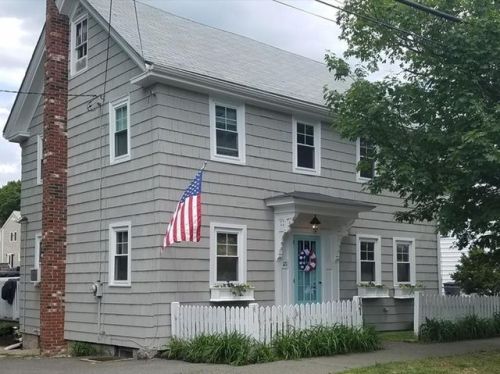 121 Holten St, Danvers, MA 01923-2661