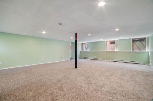 2127 Columbus Ave, Duluth MN 55803-2516 exterior