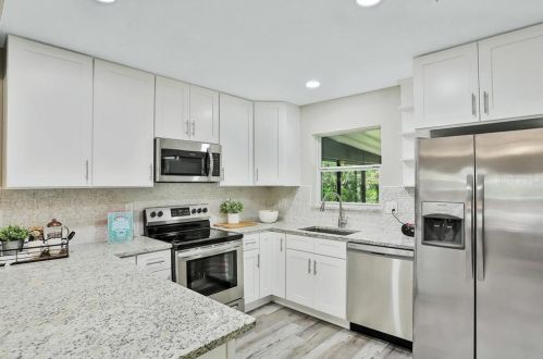 401 Floriland Ave, Tampa FL  33612-7809 exterior