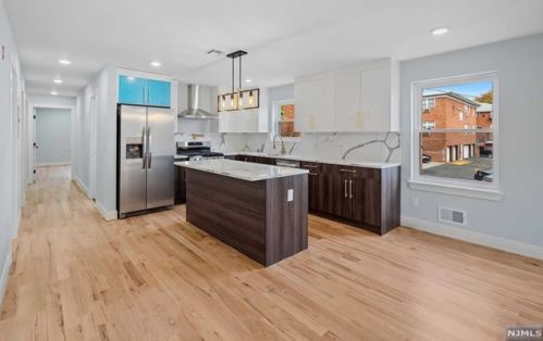 39 Brookside Ave, Irvington NJ  07111-3302 exterior