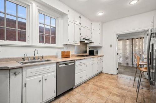 5454 Kipling Rd, Pittsburgh PA 15217-1038 exterior