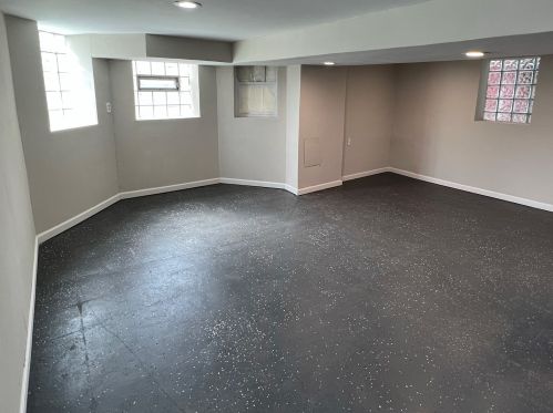 906 71st St, Chicago IL  60621-1720 exterior