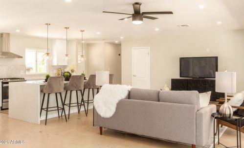 10050 26th St, Phoenix AZ  85028-4307 exterior