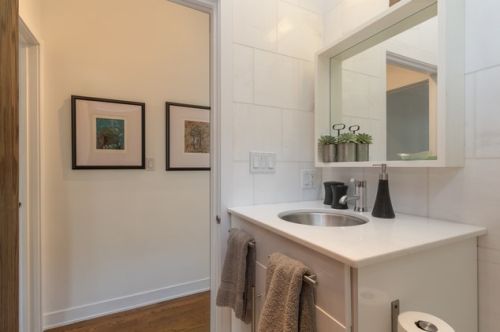 2131 Moffat St, Chicago IL 60647-4313 exterior