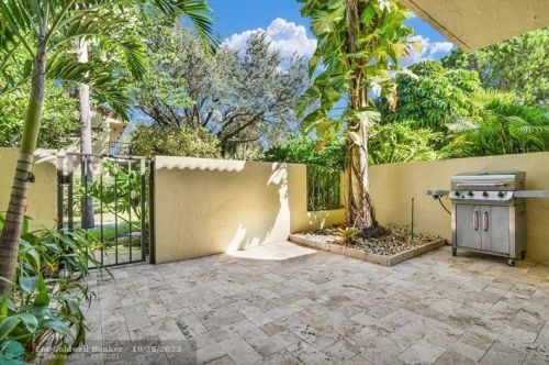 1330 13 St, Boca Raton FL 33486-5323 exterior