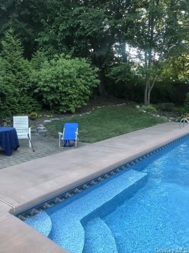 345 Svahn Dr, Valley Cottage NY 10989-1608 exterior