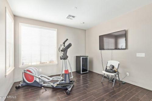 3174 Mead Dr, Chandler AZ 85248-5524 exterior