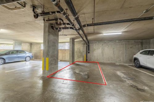 2752 Kaaha St, Honolulu HI 96826-4753 exterior