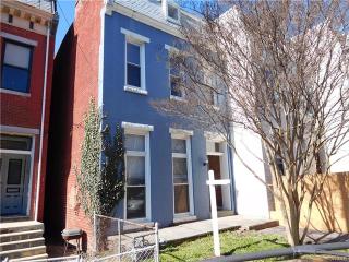 8 Harrison St, Richmond VA  23220-4813 exterior