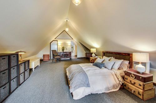 4244 Bell Ave, Chicago IL 60618-2904 exterior