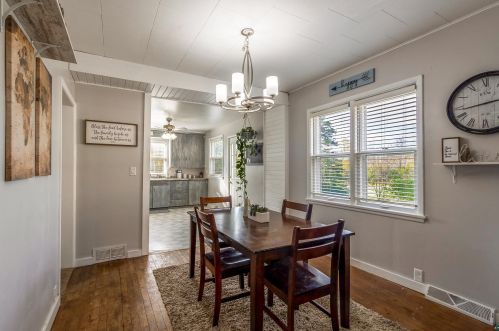 3864 Nelson Rd, Duluth MN 55803-2739 exterior