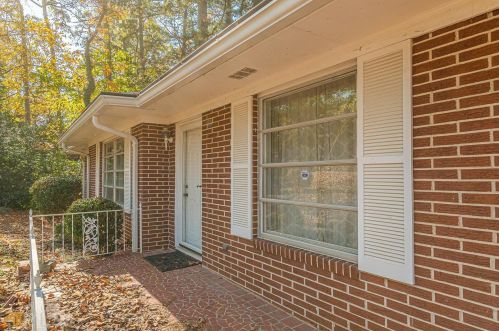 2121 Lavista Cir, Atlanta GA  30354-1503 exterior