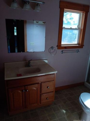 475 Putnam Pike, Killingly CT 06241-1608 exterior