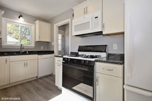 2623 80, Milwaukee WI 53213-1010 exterior