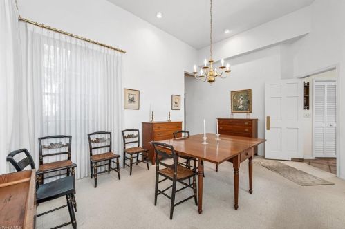 728 Courtside Dr, Naples FL 34105-7136 exterior