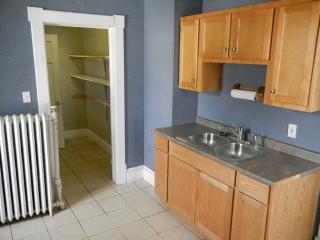 3261 Bartlett Ave, Milwaukee WI  53211-3022 exterior